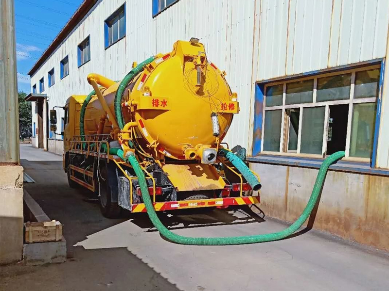 六合厂区化粪池清理